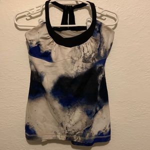 Lululemon workout tank size 8